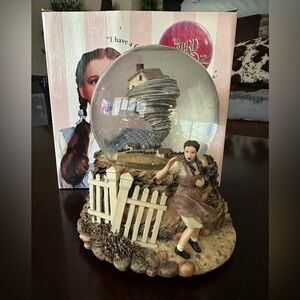 Wizard of Oz Tornado Waterglobe